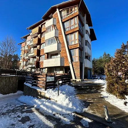 At The Foot Of Pirin Apartament *